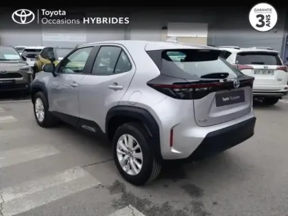 Photo 1 Toyota Yaris  Cross 116h Dynamic Business + Programme Beyond Zero Academy MY22