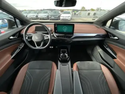 Photo 12 Volkswagen Id.5  204ch Pro Performance 77 kWh