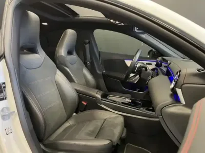 Photo 10 Mercedes CLA  200 d 150ch AMG Line 8G-DCT 8cv