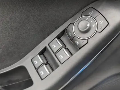 Photo 8 Ford Puma  1.0 Flexifuel 125ch S&S mHEV ST-Line