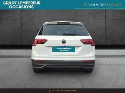 Photo 7 Volkswagen Tiguan  1.5 TSI 150ch Life Business DSG7
