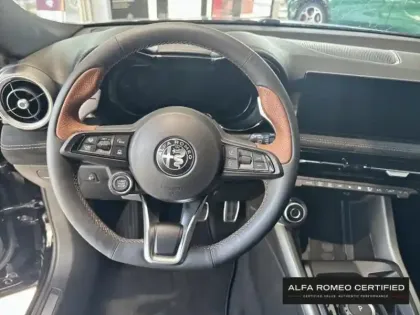 Photo 9 Alfa Romeo Tonale  1.5 Ibrida 160ch Intensa TCT