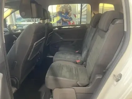 Photo 11 Volkswagen Touran  2.0 TDI 150ch Style DSG7 7 places