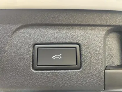 Photo 14 Volkswagen Touran  2.0 TDI 150ch Style DSG7 7 places