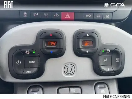 Photo 10 Fiat Panda  1.2 8v 69ch S&S City Cross  Euro6D