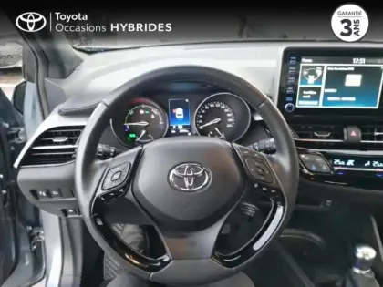 Photo 8 Toyota C-HR  1.8 Hybride 122ch Design Ultimate E-CVT