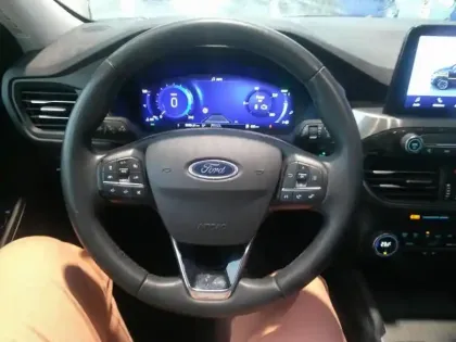 Photo 4 Ford Kuga  2.5 Duratec 190ch FHEV E85 Titanium BVA