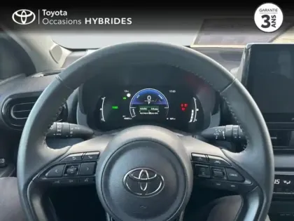 Photo 27 Toyota Yaris  116h Design 5p MY25