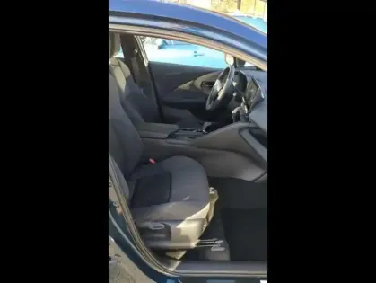 Photo 13 Toyota C-HR  1.8 Hybride 140ch Design MY25