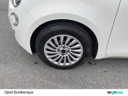 Photo 8 Fiat 500  e 95ch Action