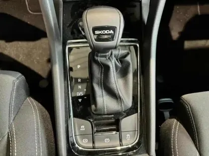 Photo 10 Skoda Karoq  1.5 TSI Evo 2 ACT 150ch Sportline DSG7