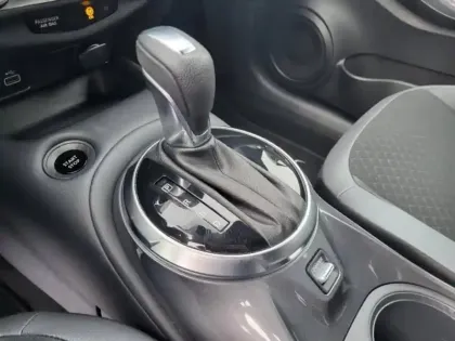 Photo 3 Nissan Juke  1.6 Hybrid 143ch N-Connecta