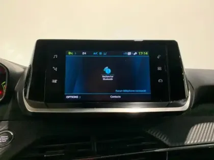 Photo 12 Peugeot 208  e- 136ch Style