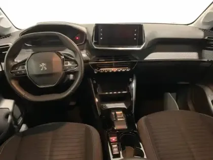 Photo 8 Peugeot 208  e- 136ch Style