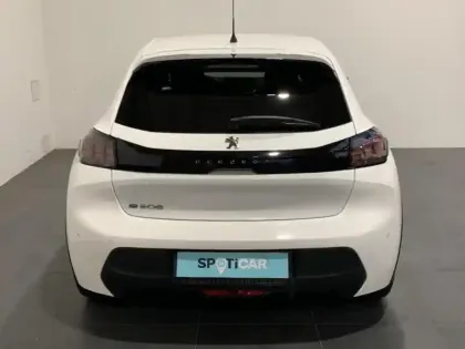 Photo 4 Peugeot 208  e- 136ch Style