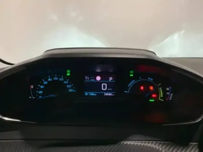 Photo 15 Peugeot 208  e- 136ch Style