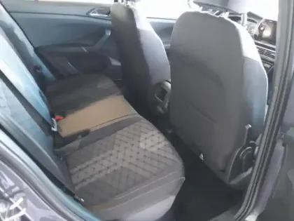 Photo 14 Volkswagen T-cross  1.0 TSI 116ch R-Line Edition DSG7