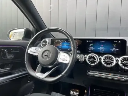 Photo 10 Mercedes GLA 200 d AMG Line