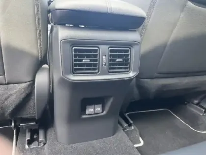 Photo 17 Toyota Rav4 Gén. V Ph1 Collection Access 5