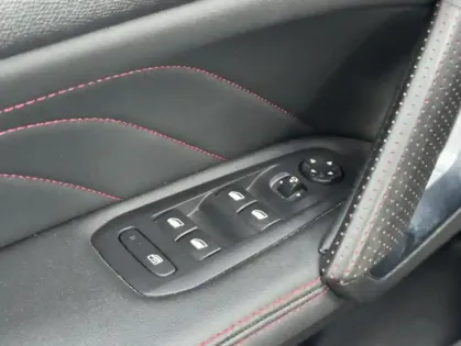 Photo 28 Peugeot 308 II THP 263 S&S GTi By Peugeot Sport