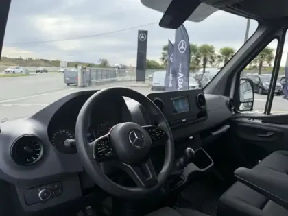 Photo 10 Mercedes Sprinter 311 CDI Fourgon Toit sureleve Standard