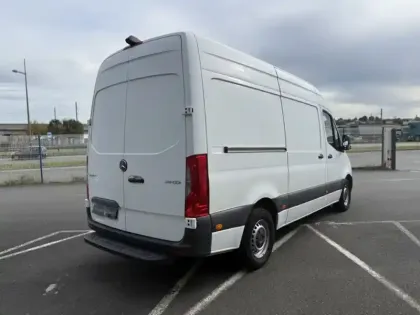 Photo 1 Mercedes Sprinter 311 CDI Fourgon Toit sureleve Standard