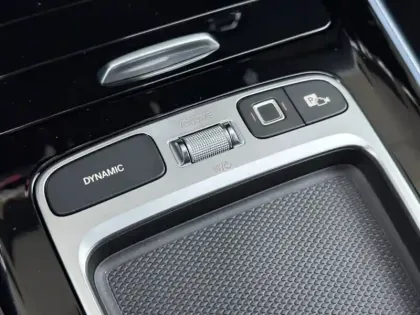 Photo 35 Mercedes GLA 250 e Hybrid EQ Progressive Line