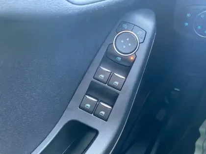 Photo 5 Ford Fiesta 1.0 EcoBoost 125ch mHEV Titanium Business 5p