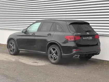 Photo 2 Mercedes Classe GLC SUV 220 d 4MATIC AMG Line