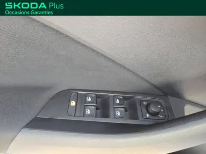 Photo 10 Skoda Kamiq 1.0 TSI Evo 110 ch DSG7 Monte-Carlo