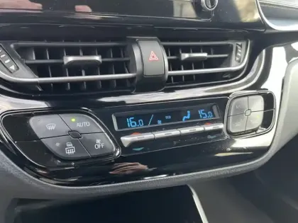 Photo 16 Toyota C-HR 1.8 Hybride 122 Edition ch