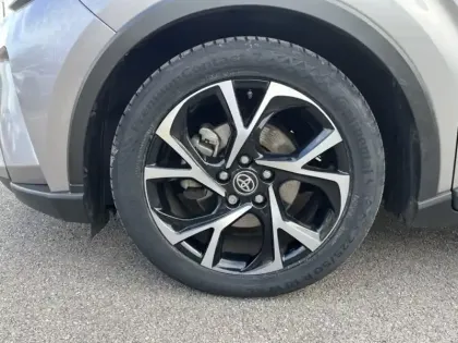 Photo 8 Toyota C-HR 1.8 Hybride 122 Edition ch