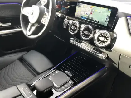 Photo 22 Mercedes EQA 250+ Edition