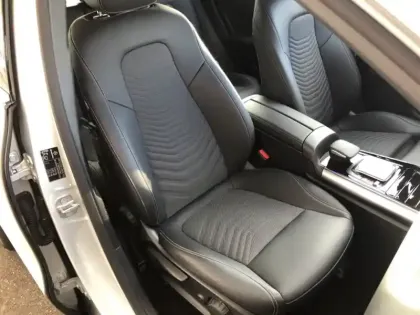 Photo 20 Mercedes EQA 250+ Edition