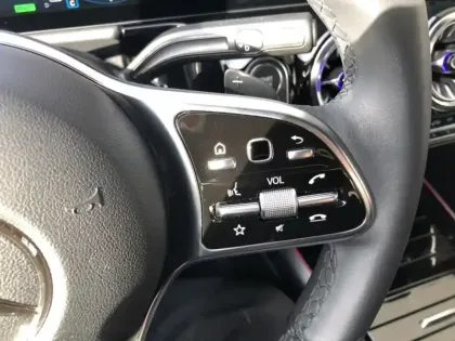 Photo 15 Mercedes EQA 250+ Edition