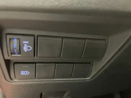 Photo 16 Toyota Yaris Hybride 116h Design