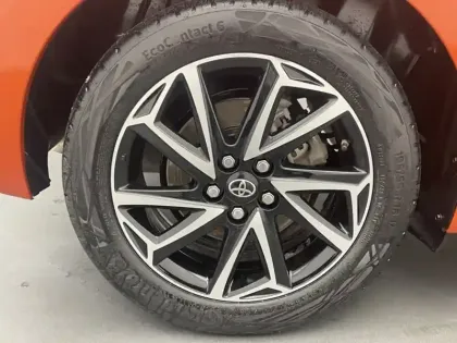 Photo 8 Toyota Yaris Hybride 116h Design