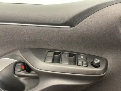 Photo 15 Toyota Yaris Hybride 116h Design