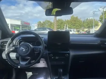 Photo 11 Toyota Yaris Hybride 1.5 HYBRID 116H DESIGN AUTO MY22