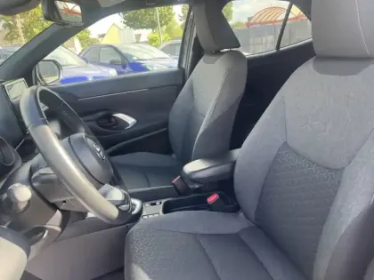 Photo 16 Toyota Yaris Hybride 1.5 HYBRID 116H DESIGN AUTO MY22