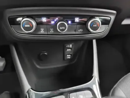 Photo 12 Opel Crossland  1.5 D 110 ch BVM6 GS Line