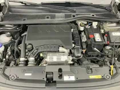 Photo 6 Peugeot 208  PureTech 100 S&S BVM6 Style