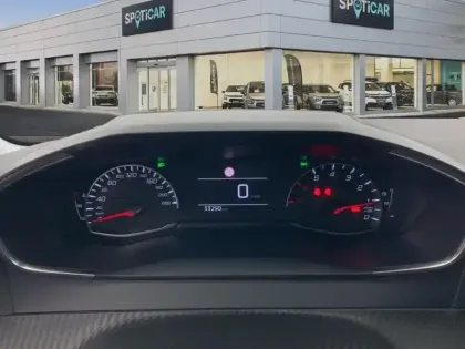 Photo 20 Peugeot 208  PureTech 100 S&S BVM6 Style