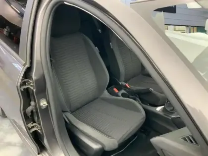 Photo 8 Peugeot 208  PureTech 100 S&S BVM6 Style