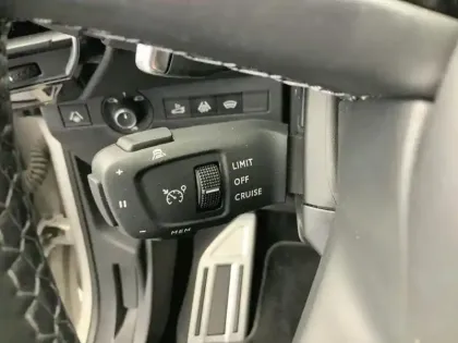 Photo 17 DS DS 7 DS7 Crossback BlueHDi 180 EAT8 Grand Chic