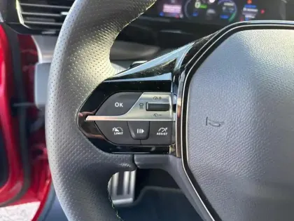 Photo 16 Peugeot 308  PHEV 180 e-EAT8 GT