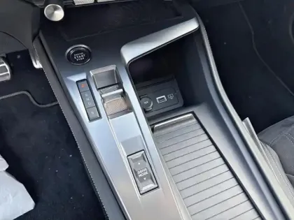 Photo 23 Peugeot 308  PHEV 180 e-EAT8 GT