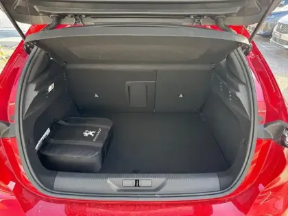 Photo 7 Peugeot 308  PHEV 180 e-EAT8 GT