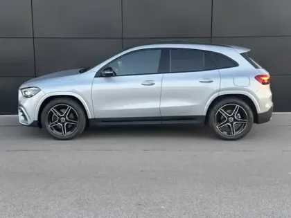 Photo 21 Mercedes GLA 200 d AMG Line