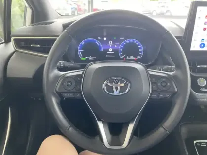 Photo 14 Toyota Corolla Hybride 140h Dynamic Business